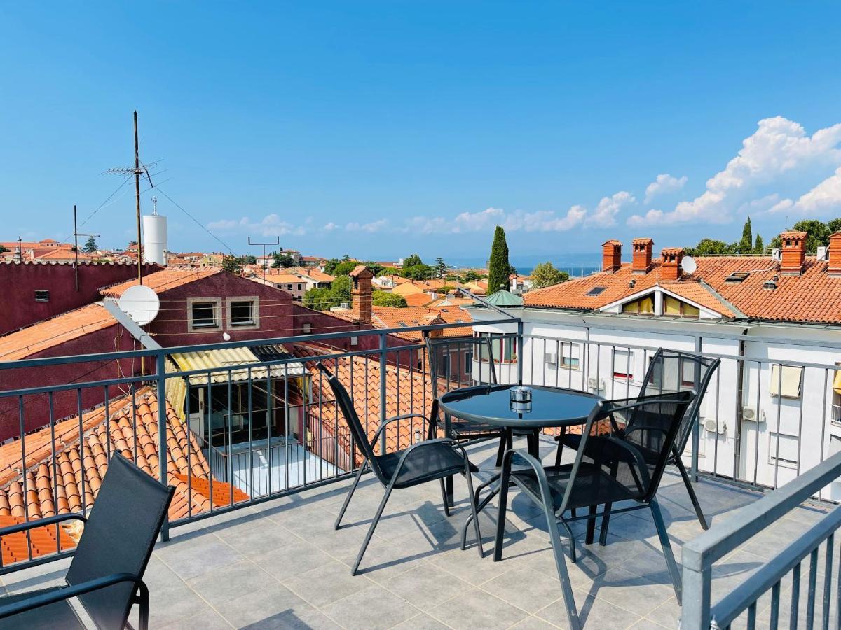 Happy Casa Isola Grande Apartment Izola Exterior photo