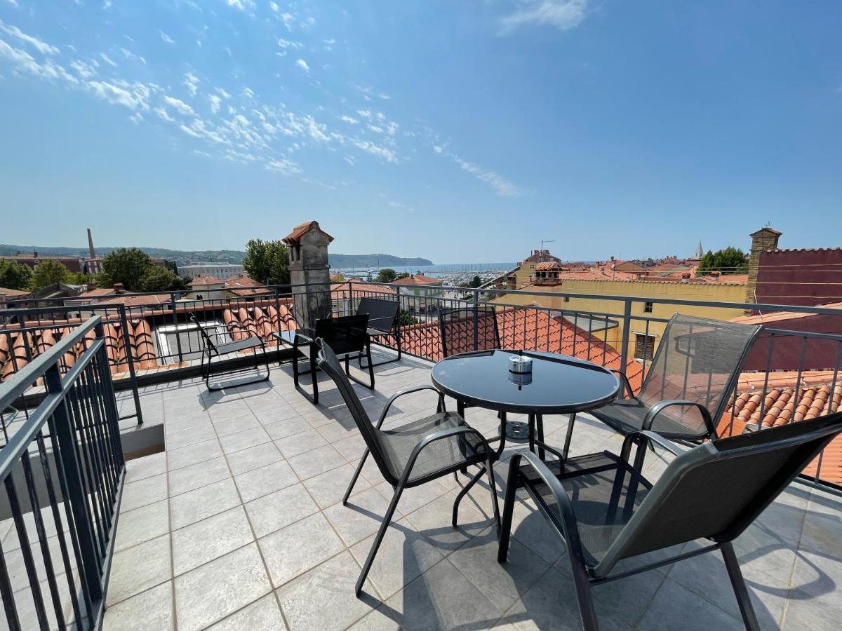 Happy Casa Isola Grande Apartment Izola Exterior photo